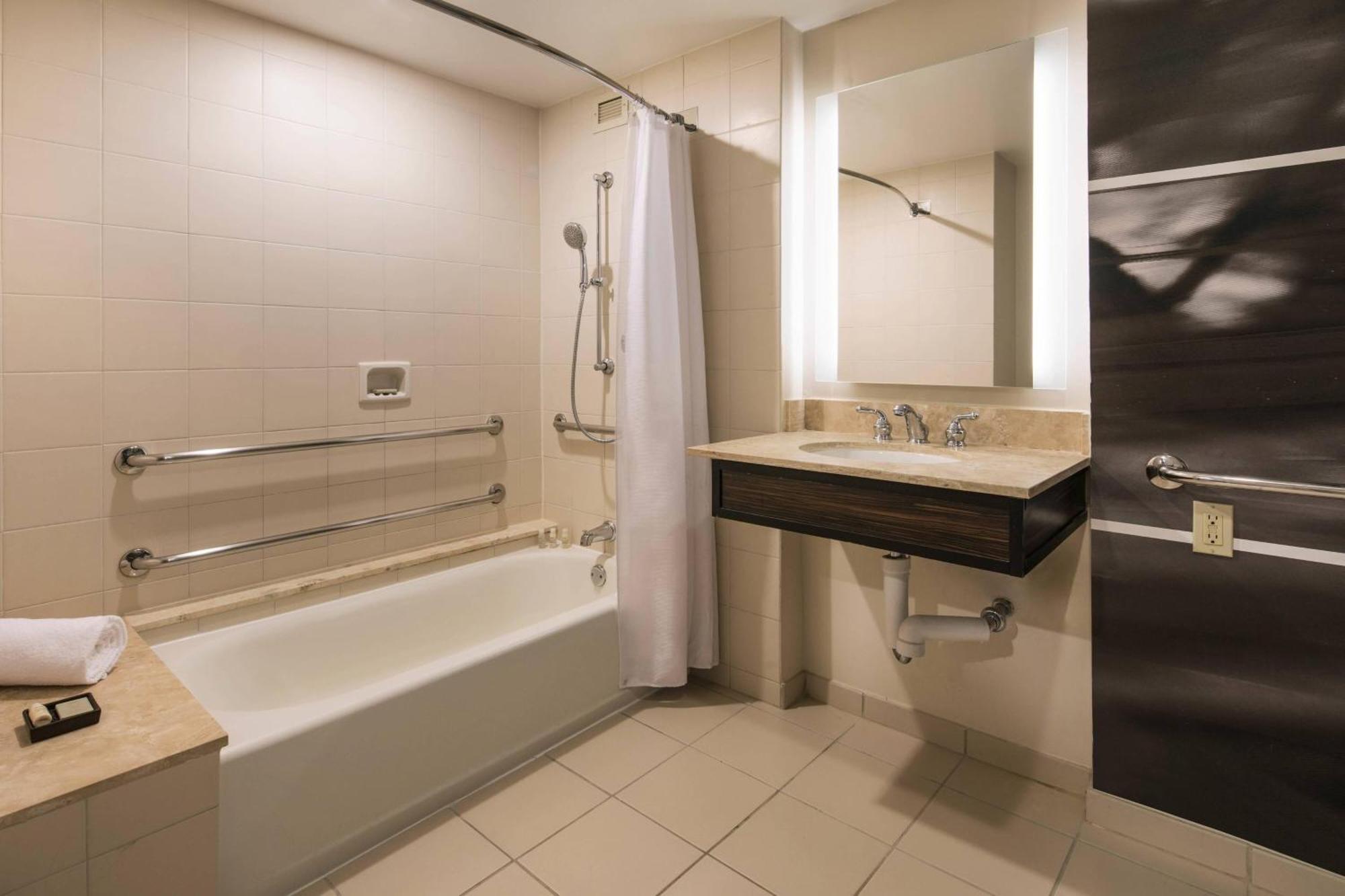 Renaissance Atlanta Waverly Hotel & Convention Center Смирна Экстерьер фото
